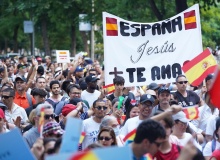 Spanish evangelicals join to pray for the country