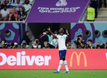 England striker Saka: “I read my Bible every night” in Qatar