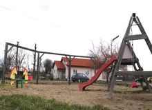 Christians in Romania build houses for vulnerable families in partnership with city council