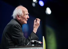 Why Zygmunt Bauman saw “the light at the end of the tunnel” in Pope Francis