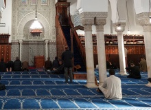 France no longer allows imams paid from abroad