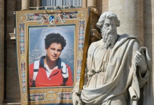 “Crowds will pay homage to the burial place of Carlos Acutis, expressing communion between the living and the dead”