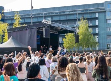 Over 1,000 attend open-air service uniting 13 free churches in Zurich