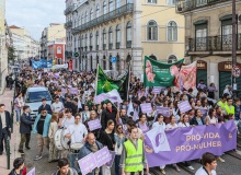 A Molotov cocktail disrupts the March for Life in Lisbon