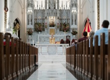 Catholic and evangelical charismatics united?
