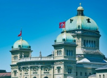 Swiss government rejects four motions on Islam: how do Christians see it?