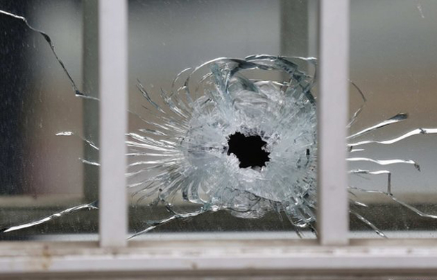 The gunmen targeted the Charlie Hebdo office in Paris in the late morning. / BBC, Reuters.,Shot Paris