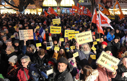 Counter-rally in favour of cultural diversity in München. / Focus