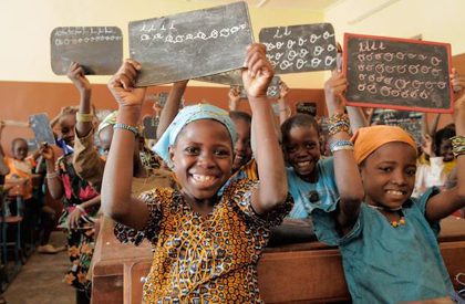 Girls in a school in Mali. / World Vision.