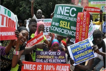 Nigerians in Abuja protested against the election delay.