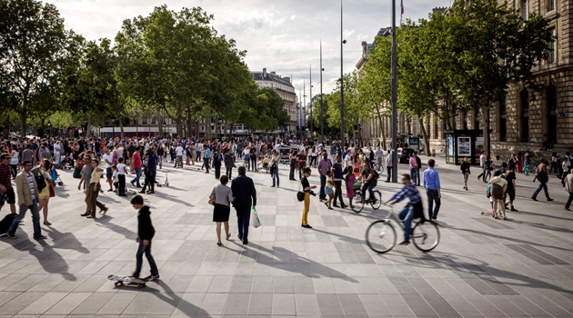 Place de la République. / Pierre Yves Brunneau,place, France