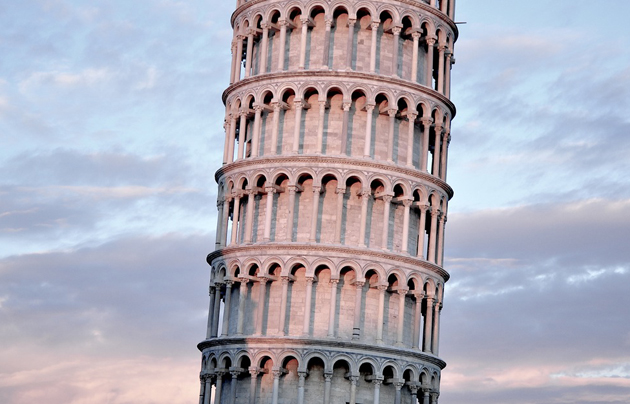 Pisa tower HQ