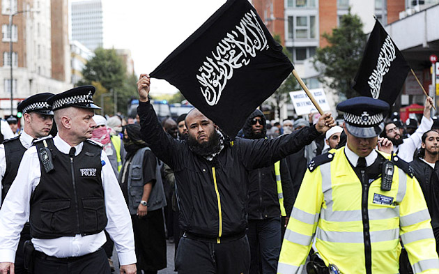 Demonstration in favour of sharia law in London. / Telegraph.,demonstration, Islam