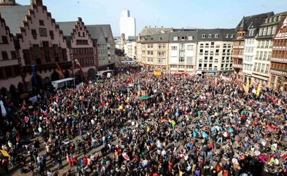 'Blockupy' protesters rally in the centre of the city. / Daniel Roland/AFP/Getty Images