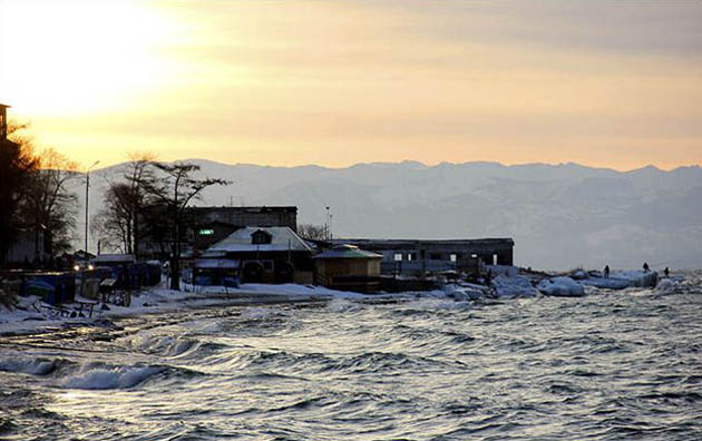 Levels at Baikal are about 40cm lower than in 2013. / The Siberian Times ,