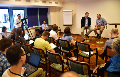 Lars Dahle interviews Michael Cromartie at Media Communicators network. / Vladimir Raichinov