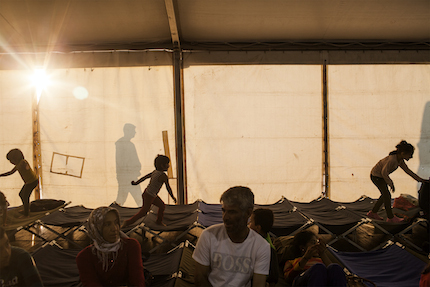Kids playing in a tent in Italy. / UNHCR - Fabio Bucciarelli