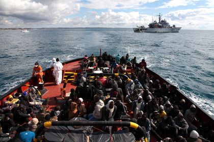 A boat with migrants / Reuters