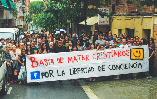 Christian demostrate in San Cristobal de las casasr, after suffering several attacks,
