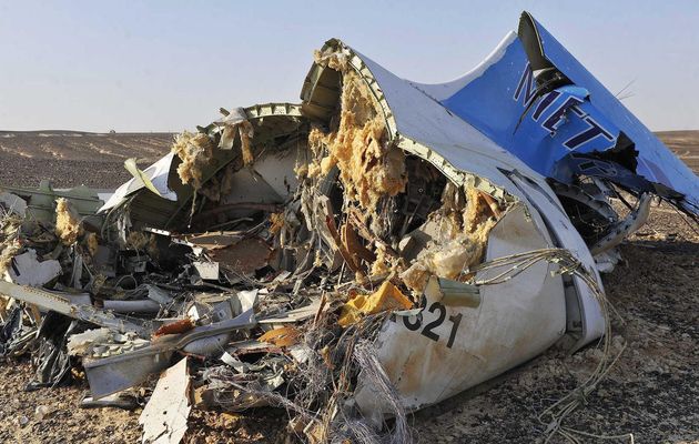 Airbus A321 was flying from Sharm el-Sheikh to St Petersburg when it came down in Sinai ,