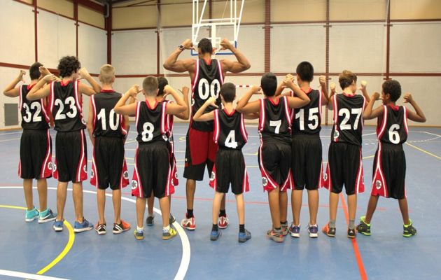 One of the teams with professional basketball star Sadiel Rojas. / GAIN,Guerreros Rojas, baloncesto Murcia, ucam