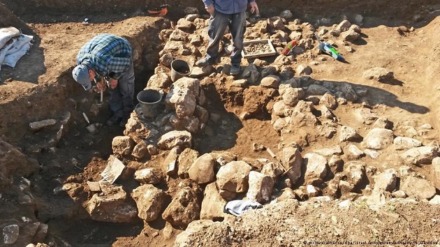 Photo: Deutsche Welle,jerusalem, ancient, 7,000, israel