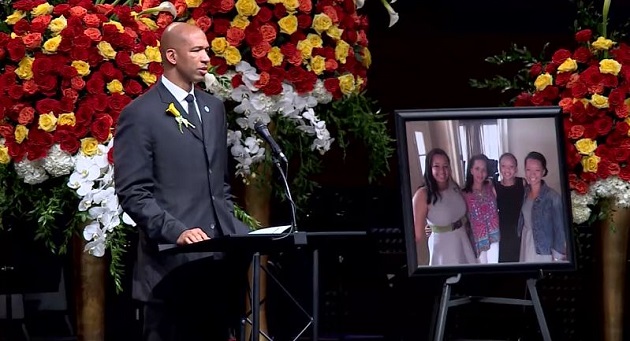 Monty Williams, speaking at the funeral for his wife. / Youtube,monty williams, funeral, caption