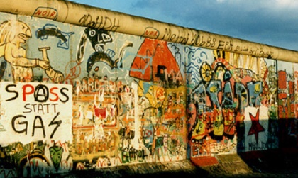 Berlin Wall at Potsdamer Platz. / Richard Ellis (CC BY NC 2.0)