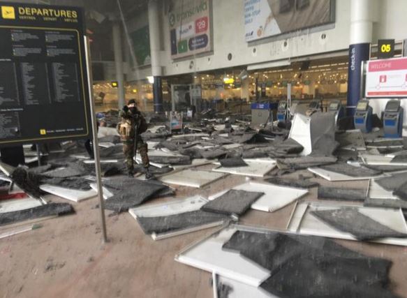 Photo: Miriam Goldman (Twitter),airport, brussels, blast, metro, bruxelles