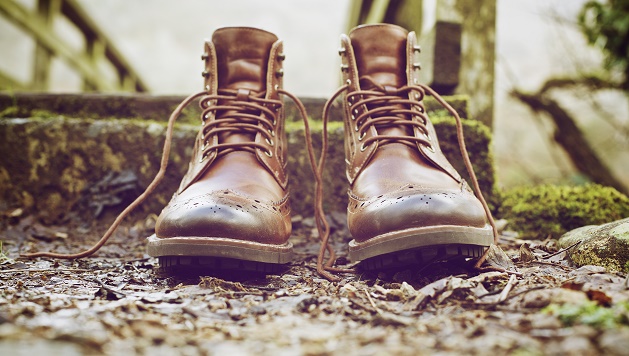 Photo Andy Chilton (Unsplash, CC),boots, shoes, quality