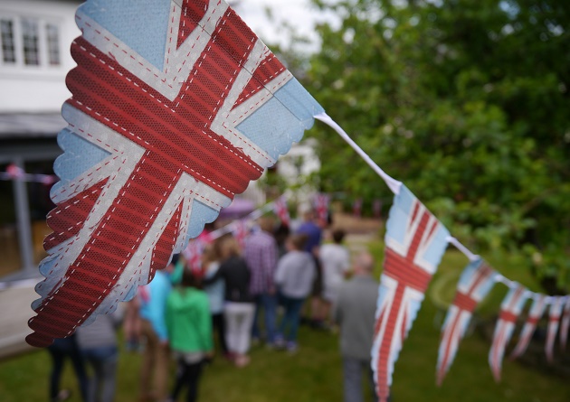 Photo: M. Hawksey,union jack, flags, garden, HQ