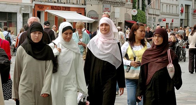 A group of Muslim women in Germany. / Picture-Alliance,muslims, germany, migrants, europe
