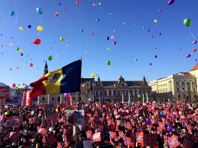About 10,000 participate in protest supporting the Bodnariu family in the city of Oradea (Romania), 23rd January 2016. ,oradea, bodnariu, tundrea
