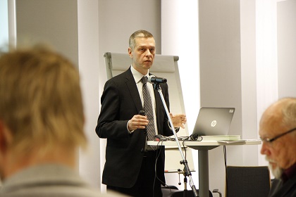 Kimmo Ketola, Director of Church Research Institute at a press conference in Helsinki, 2nd of November. / Uusie Tie