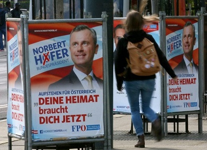 Publicity for anti-immigration FPÖ party in Austria. / AP