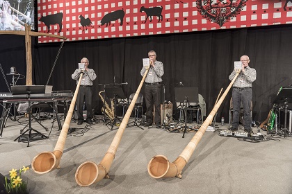 Traditional Alpenmusik. / Bauernkonferenz