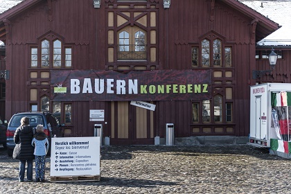 The conference was held in Winterhur. / Bauernkonferenz