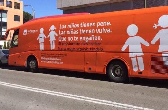 The bus of the campaign which has caused the controversy. / HazteOir,