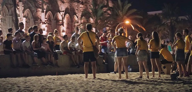 One of the worship session on the beach in Mallorca. / Gospel Tribe Facebook,