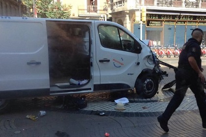 Image of the van that could have been used for the terrorist attack. / TV3