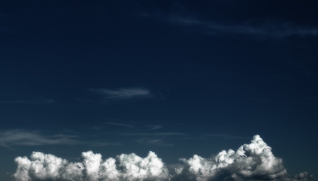Photo: Eberhart Grossgasteiger (Unsplash, CC),clouds