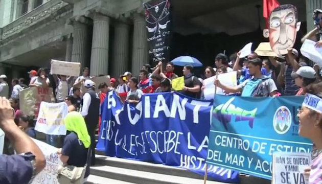 Demonstration against President  Jimmy Morales. / Euronews,