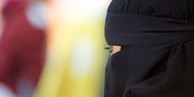 A woman wearing a niqab. / SEA,