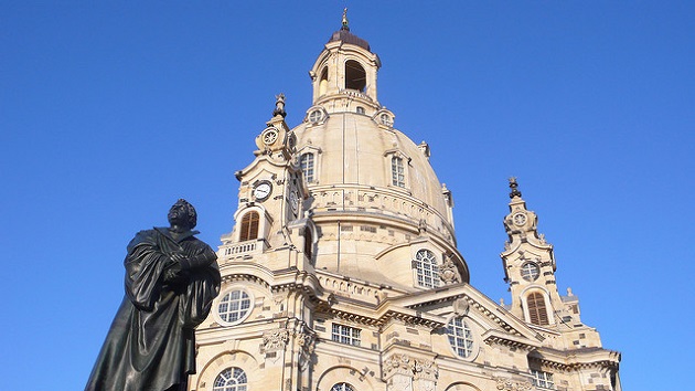 A statue of Martin Luther in Dresden. / Annette Bouvain (Flickr, CC),