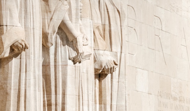 Detail of the Reformation Monument, in Geneva (Switzlerand). / S. Zeller (Unsplash, CC),