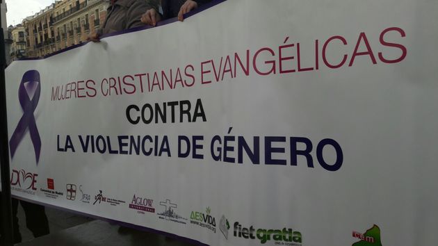 Evangelical women against the violence against women, says the poster . / CEM,