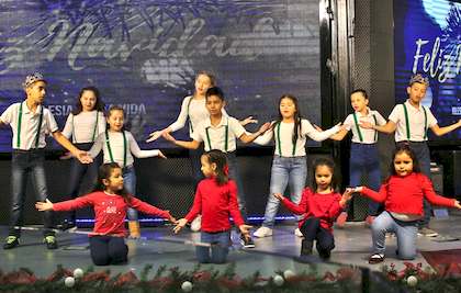 Children and young people performed several dances. / BNTV