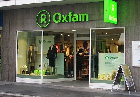 A Oxfam shop. / Wikimedia Commons (CC0),