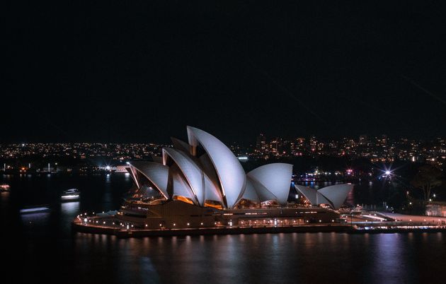 Sydney , Australia. Photo: Christopher Burns (Unsplash),