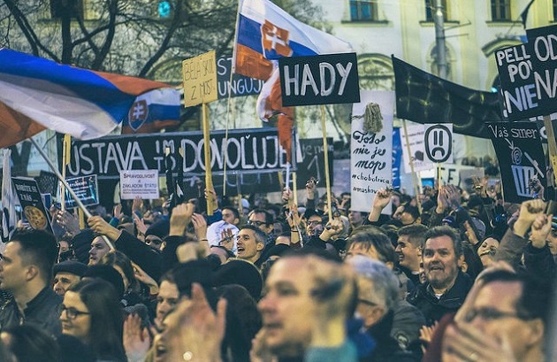 Protests for a better Slovakia in the streets of Bratislava, March 2018. / Matus Benian (Flickr, CC).,